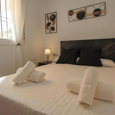 4 Bedroom Gorgeous Home In Sedella Exteriér fotografie